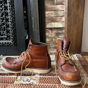 Size 7 (men’s) brown leather Red Wing boots! Great like new, used condition.
